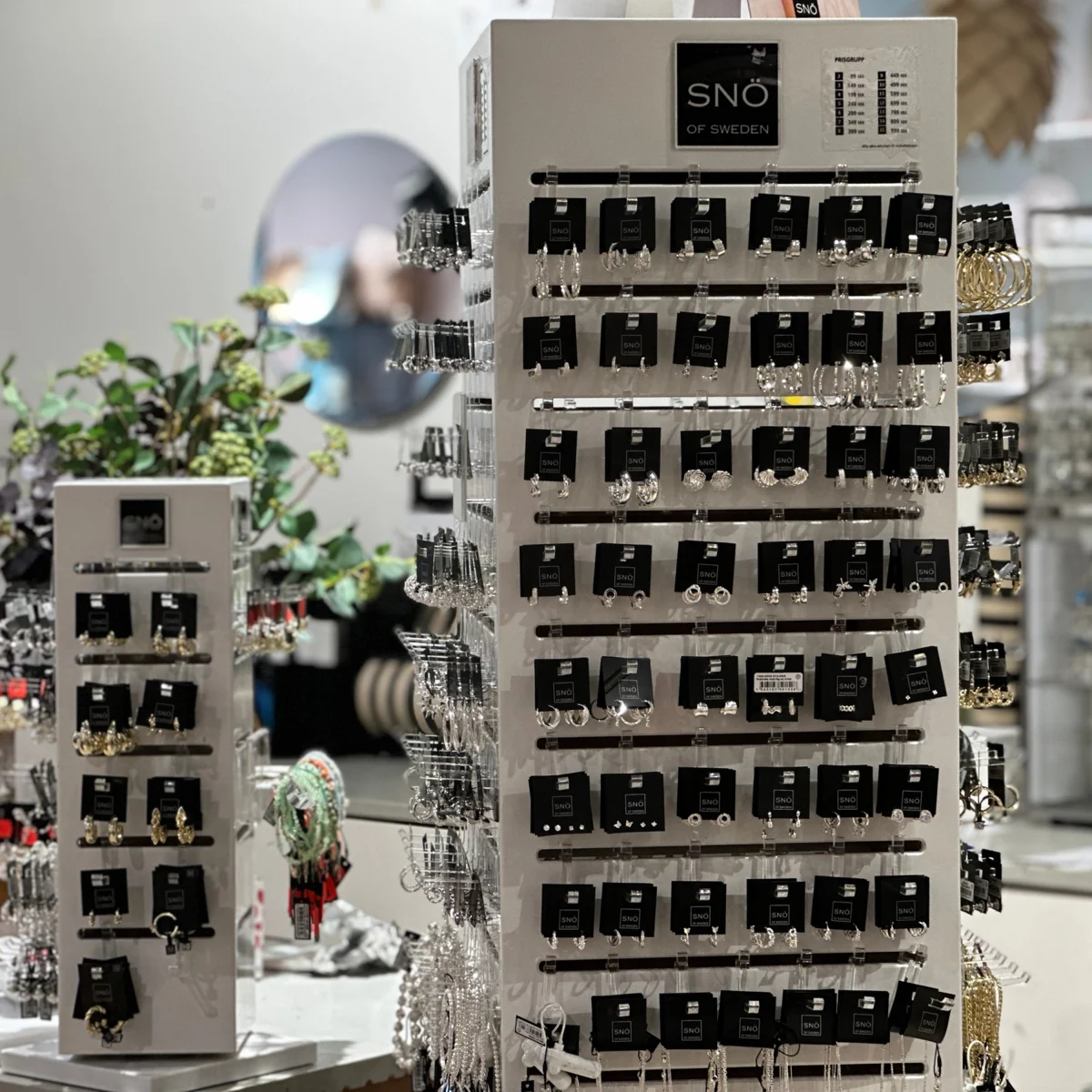 Snö of Sweden — butiksinredning av Smålandsinredningar