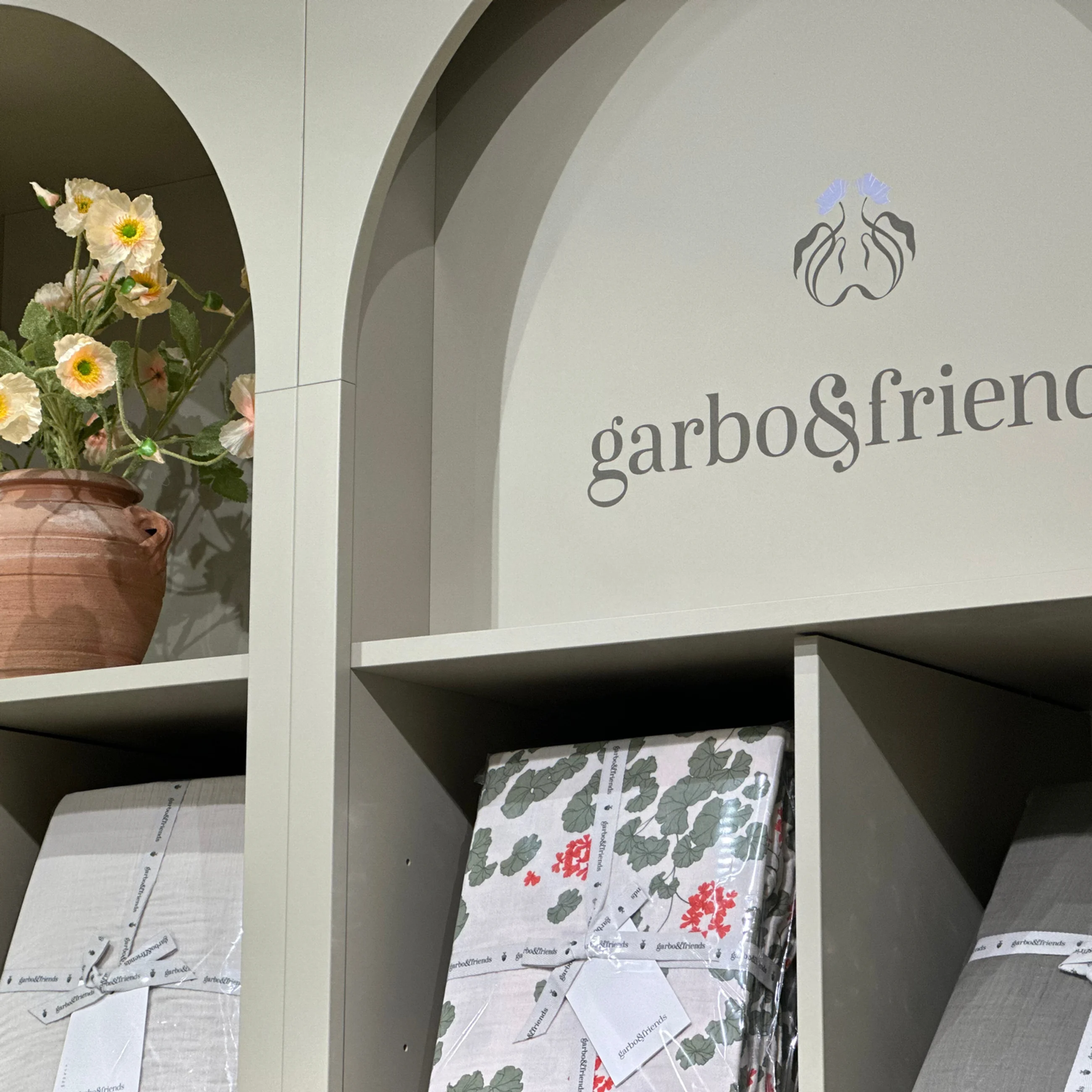 Garbo & Friends — butiksinredning av Smålandsinredningar