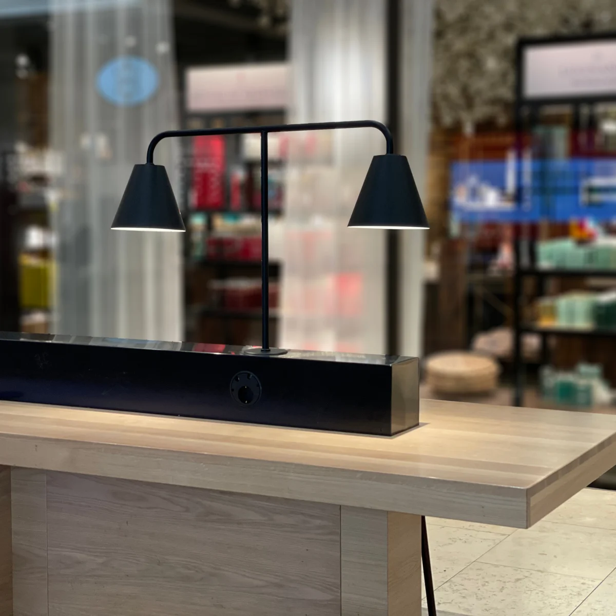 Westfield Täby Centrum — butiksinredning av Smålandsinredningar