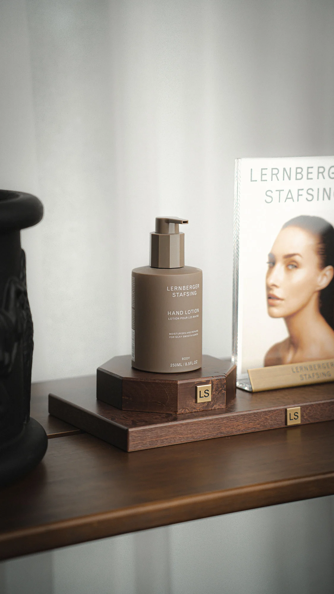 Vi är tillverkare av unika produktställ för varumärken och butiksinredningar